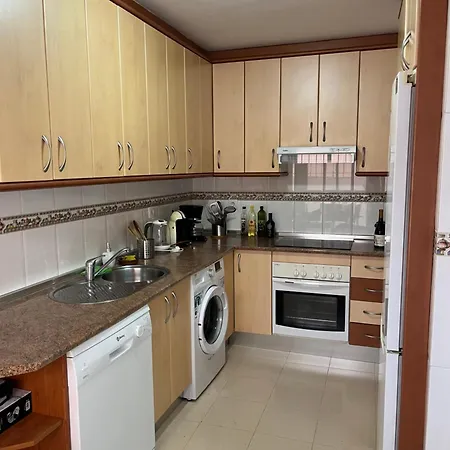 Atico Con Vistas Al Mar Y Con Piscina Frente A Castillo Sohail Appartement *