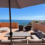 Atico Con Vistas Al Mar Y Con Piscina Frente A Castillo Sohail