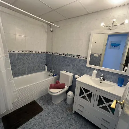 Апартаменты Atico Con Vistas Al Mar Y Con Piscina Frente A Castillo Sohail