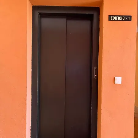 Atico Con Vistas Al Mar Y Con Piscina Frente A Castillo Sohail Appartement Fuengirola