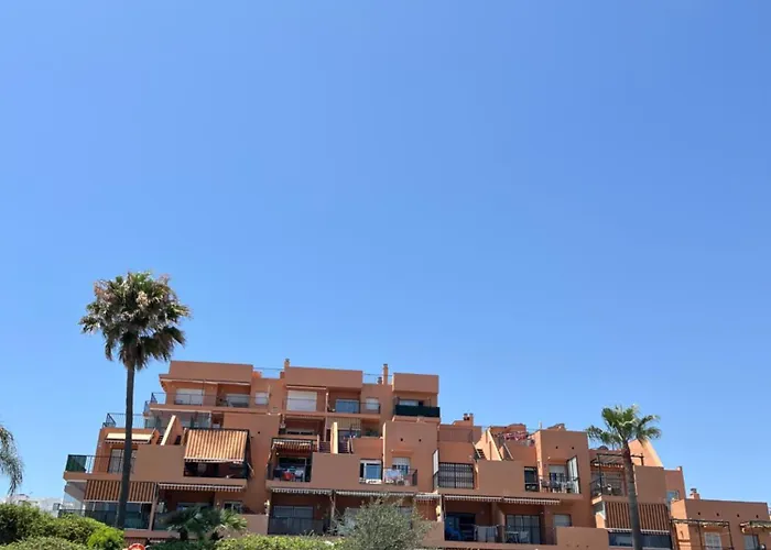 ático Con Vistas Al Mar Y Con Piscina Frente A Castillo Sohail *