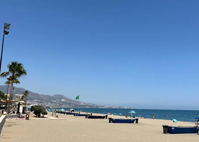 ático Con Vistas Al Mar Y Con Piscina Frente A Castillo Sohail Apartamento