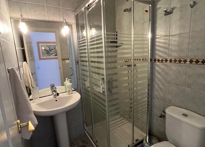 ático Con Vistas Al Mar Y Con Piscina Frente A Castillo Sohail *