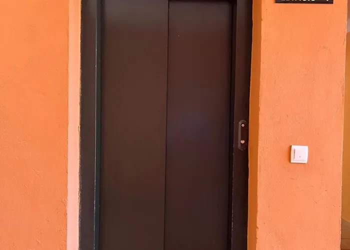 ático Con Vistas Al Mar Y Con Piscina Frente A Castillo Sohail Apartamento Fuengirola