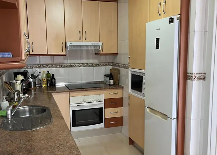 Atico Con Vistas Al Mar Y Con Piscina Frente A Castillo Sohail