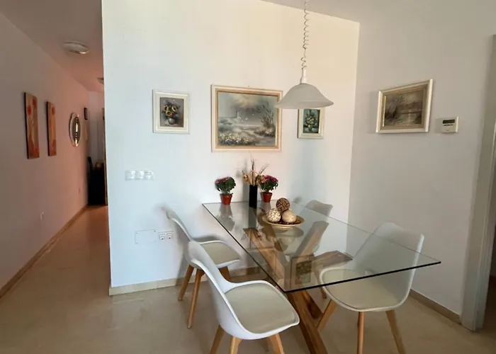 Apartment Atico Con Vistas Al Mar Y Con Piscina Frente A Castillo Sohail *