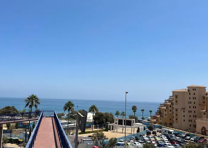 Apartment Atico Con Vistas Al Mar Y Con Piscina Frente A Castillo Sohail *